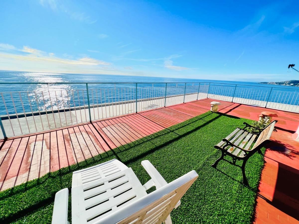 Suite Sunset 22 - Fronte Mare 산레모 외부 사진